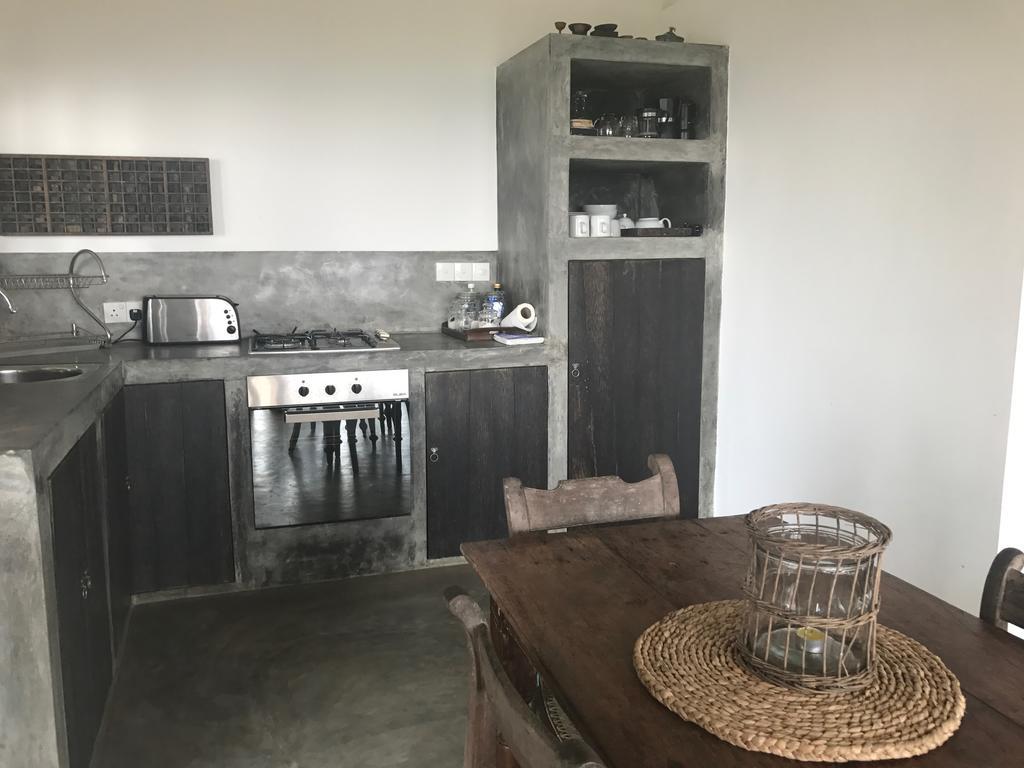 Lara'S Place Unawatuna Bagian luar foto