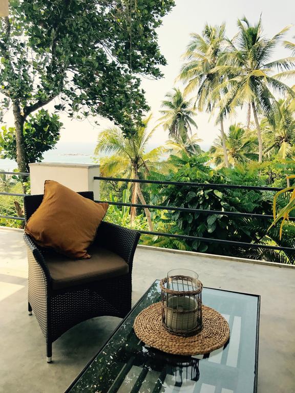 Lara'S Place Unawatuna Bagian luar foto