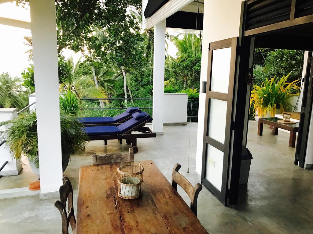 Lara'S Place Unawatuna Bagian luar foto