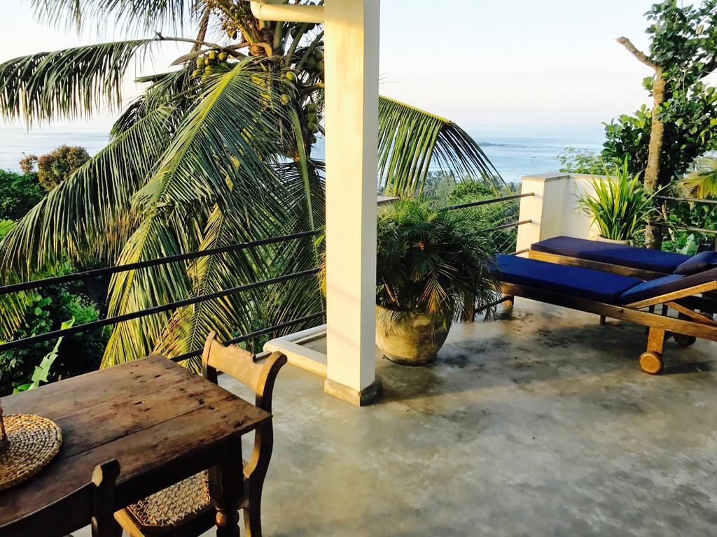 Lara'S Place Unawatuna Bagian luar foto